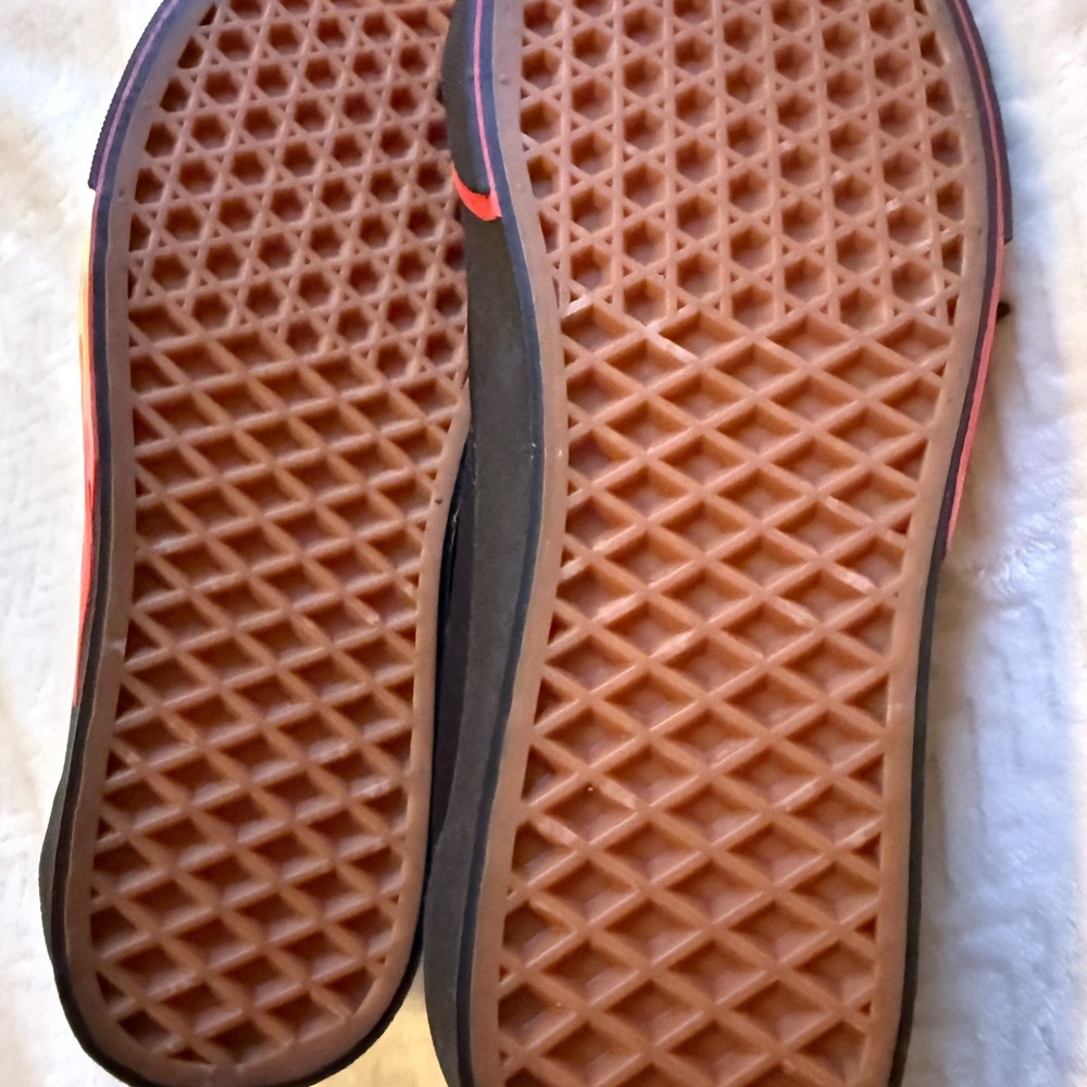 Flame VANS - Picture 3 of 7